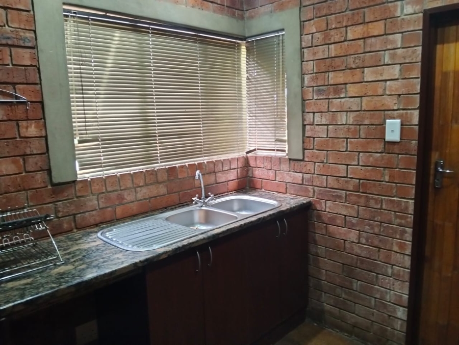 4 Bedroom Property for Sale in Pellissier Free State